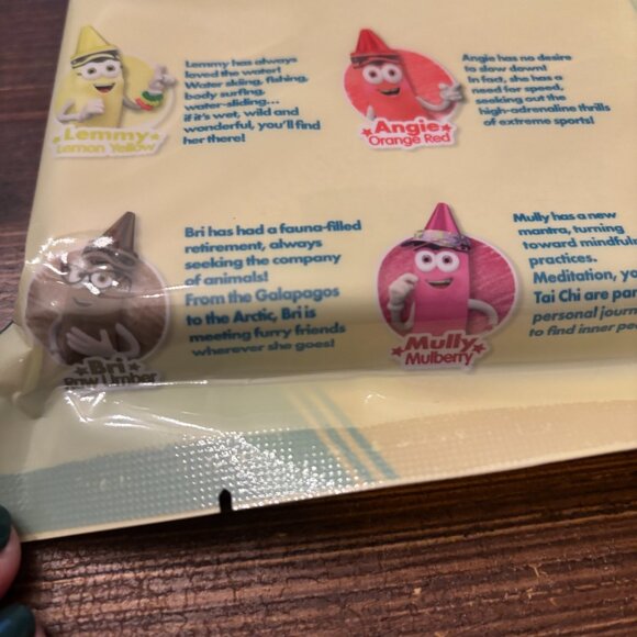 Crayola Limited Edition Collection 2025 Character Crayons Retired Colors RARE - Picture 4 of 4